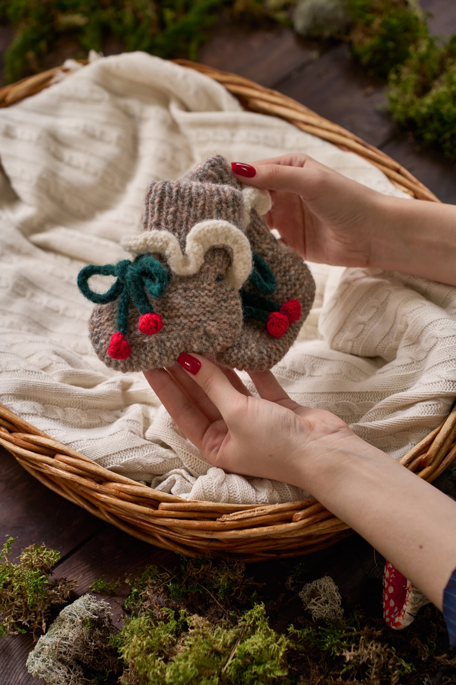 Cherry Booties | Beigebrown