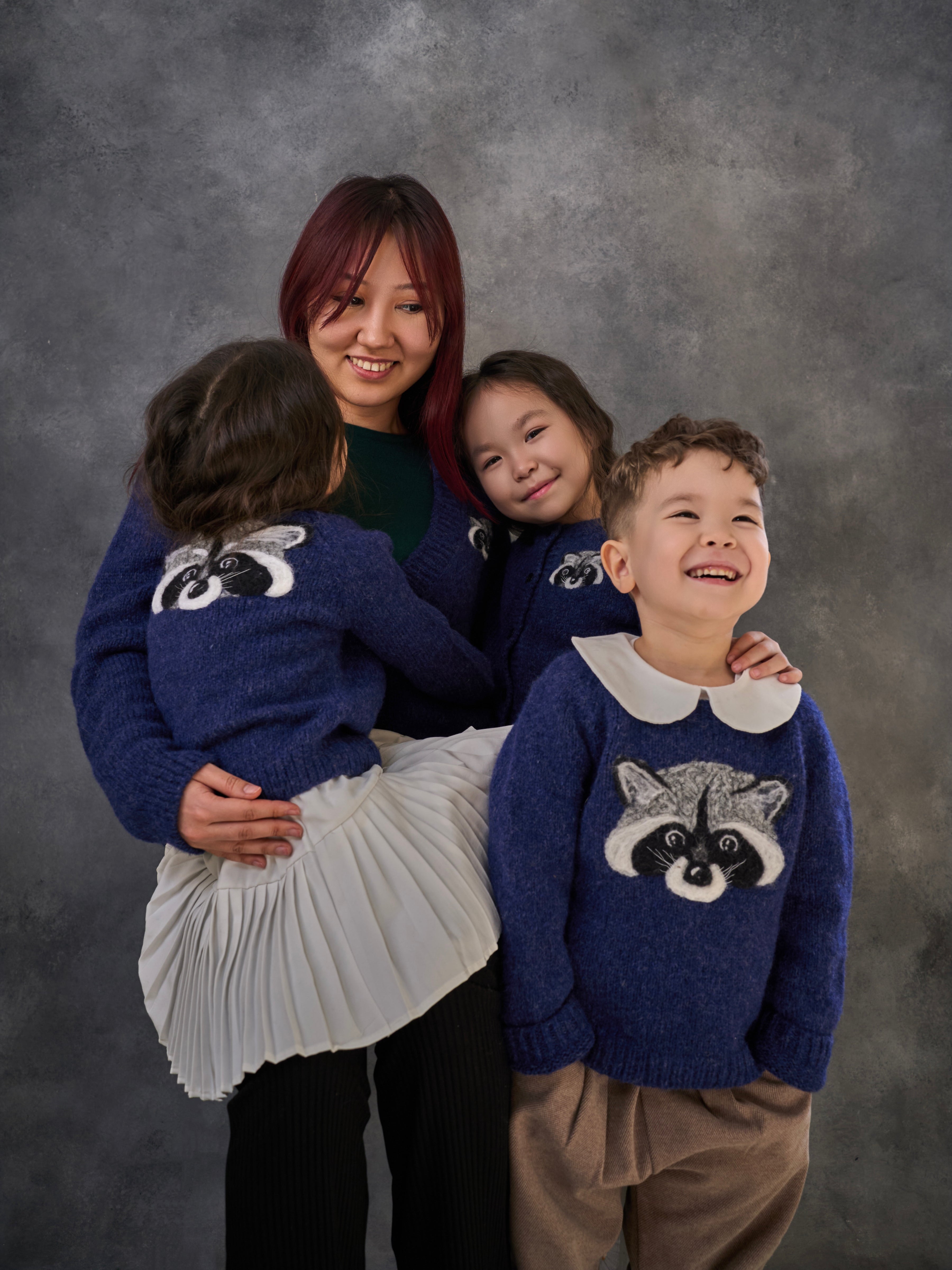 Raccoon jumper | Dark blue