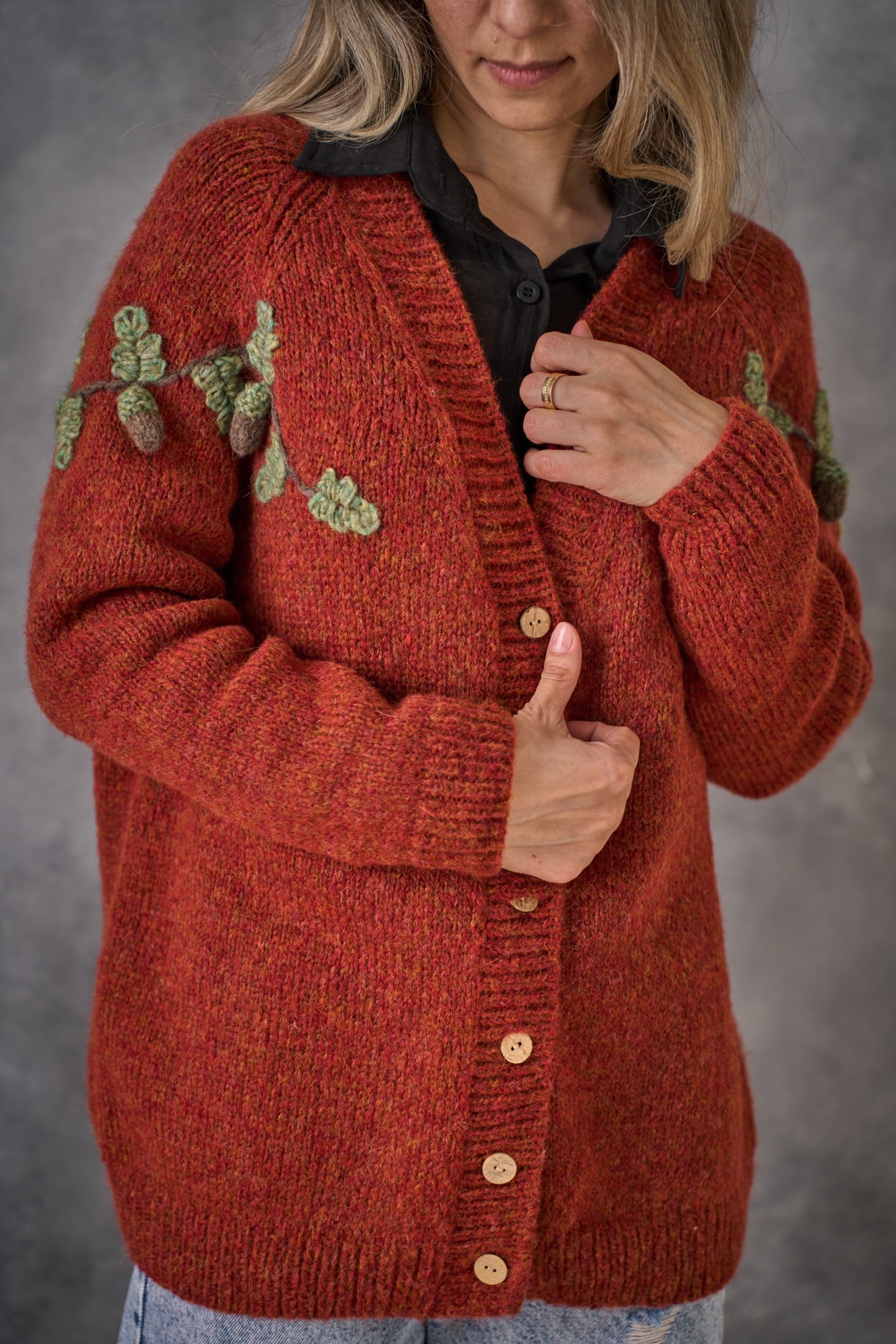 Adult Acorns cardigan | Red-orange