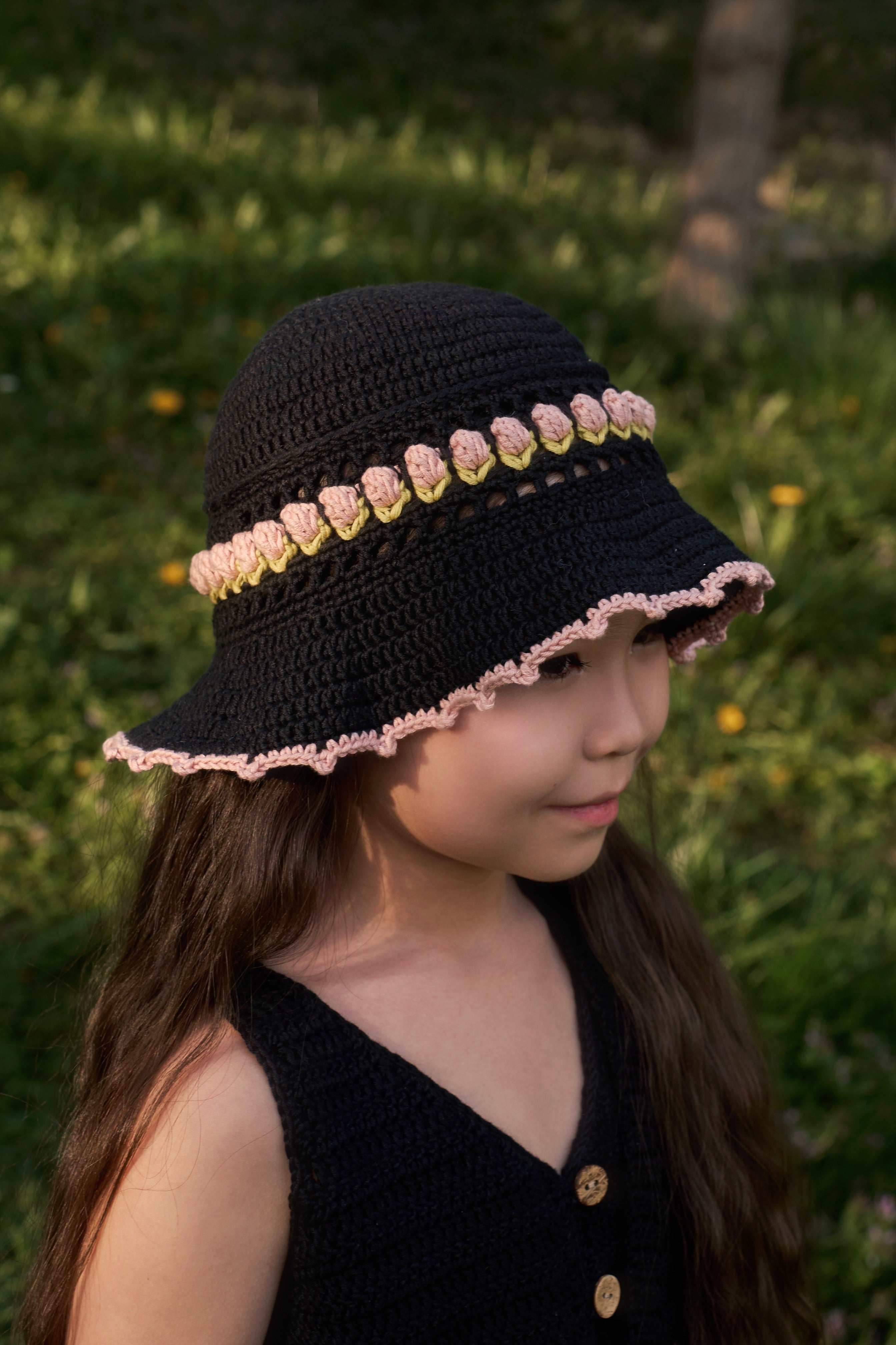 Tulips Hat | Black