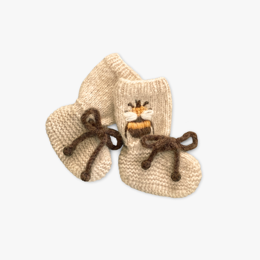 Bee Newborn Set | wheat