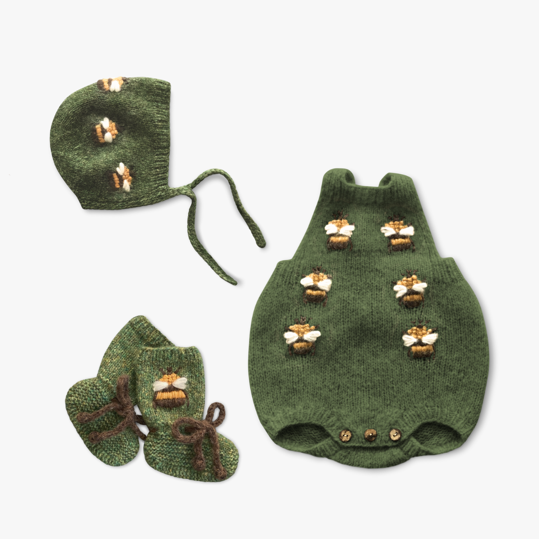 Bee Newborn Set | Moss Green | In Stock