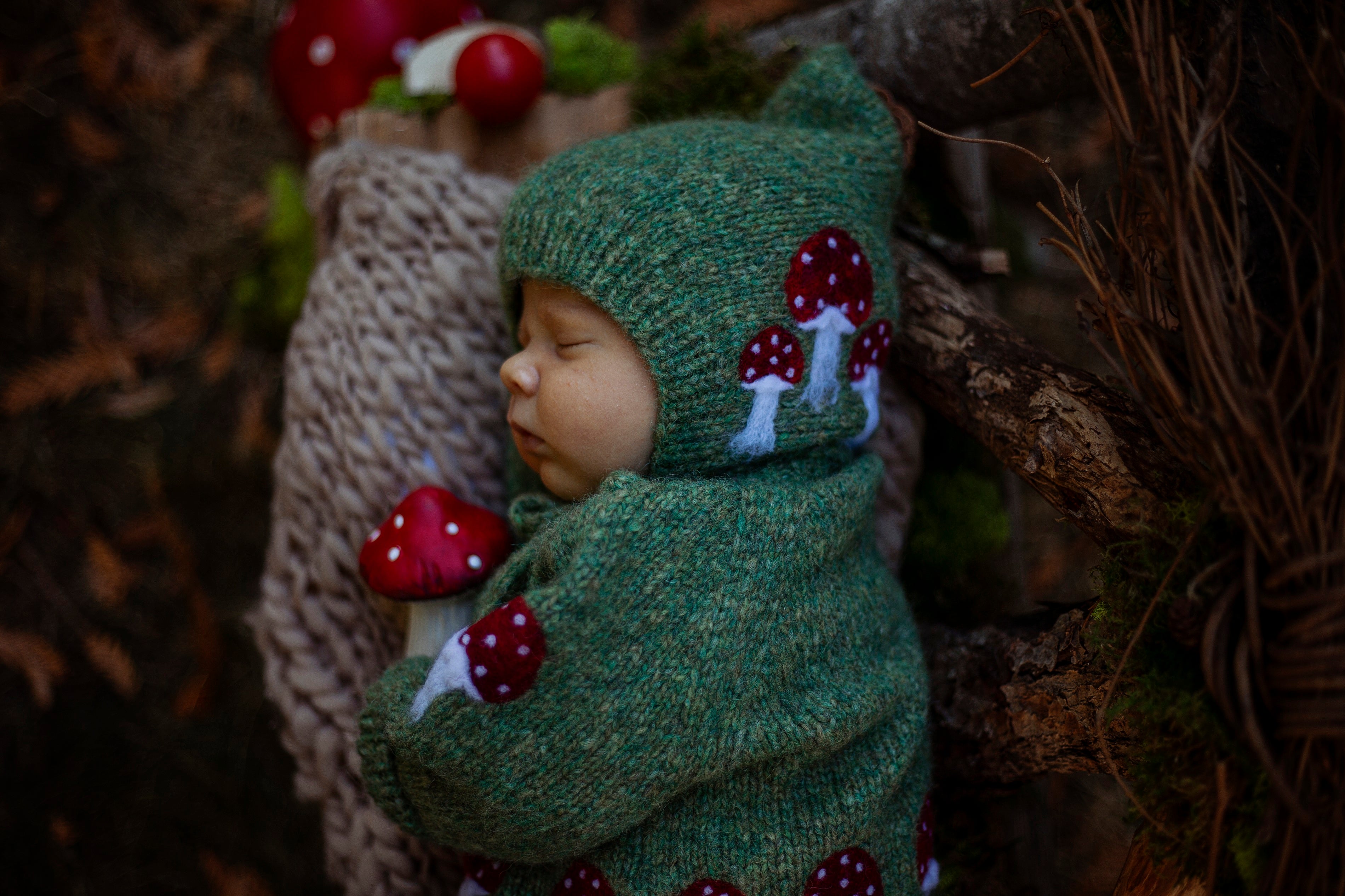 Mushrooms bonnet | Moss Green