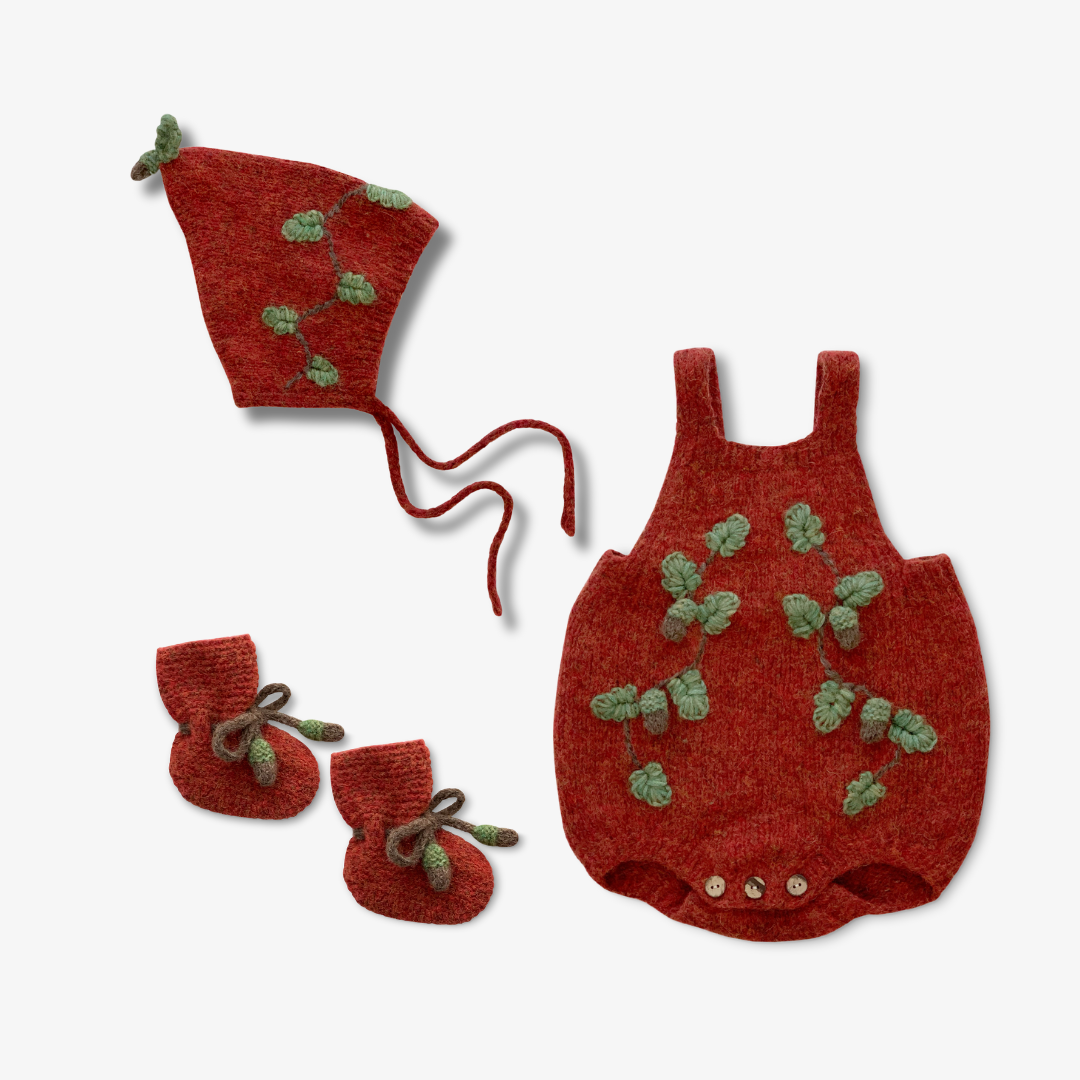 Acorns Newborn Set | Red-orange | In Stock