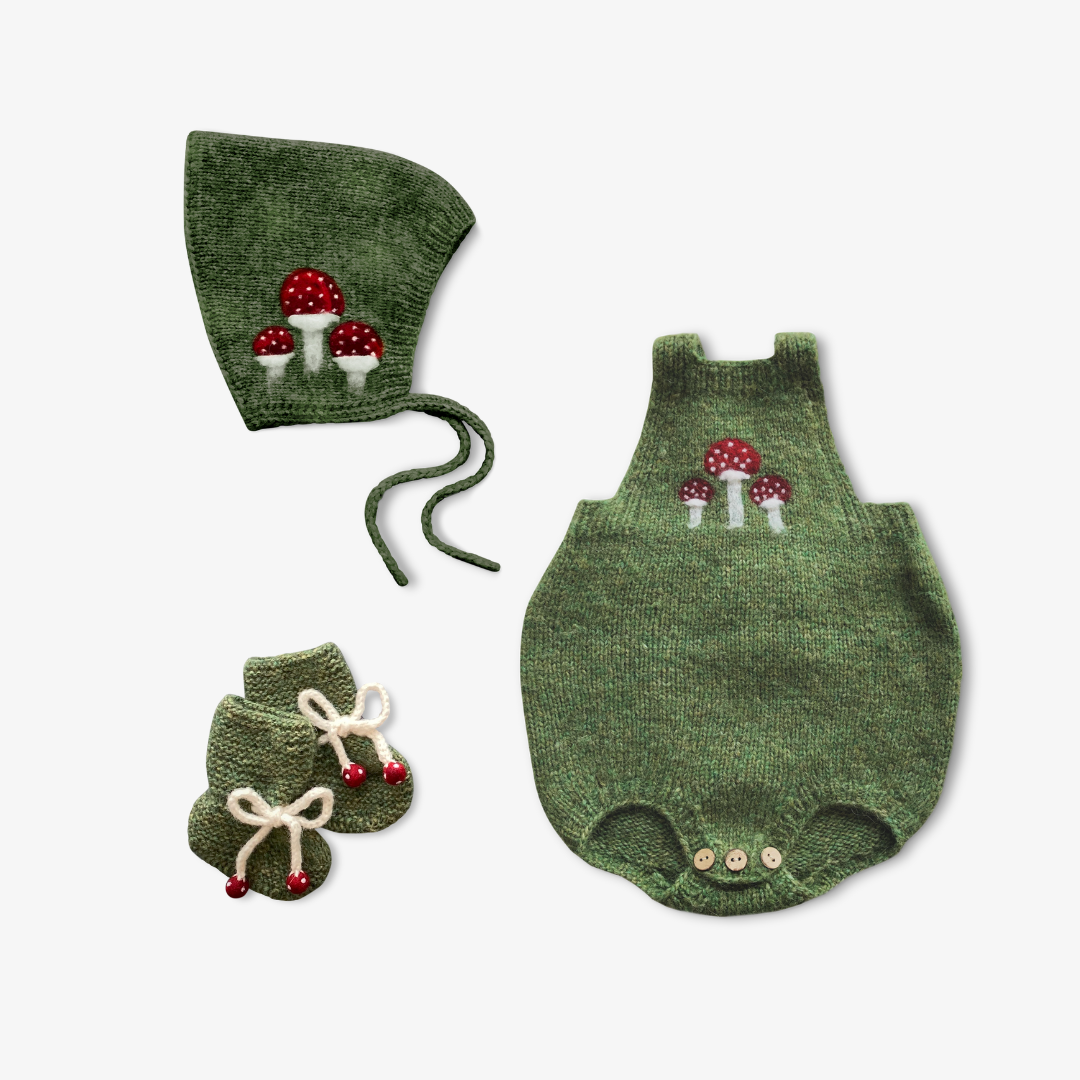 Mushrooms Newborn Set | Moss Green | In Stock