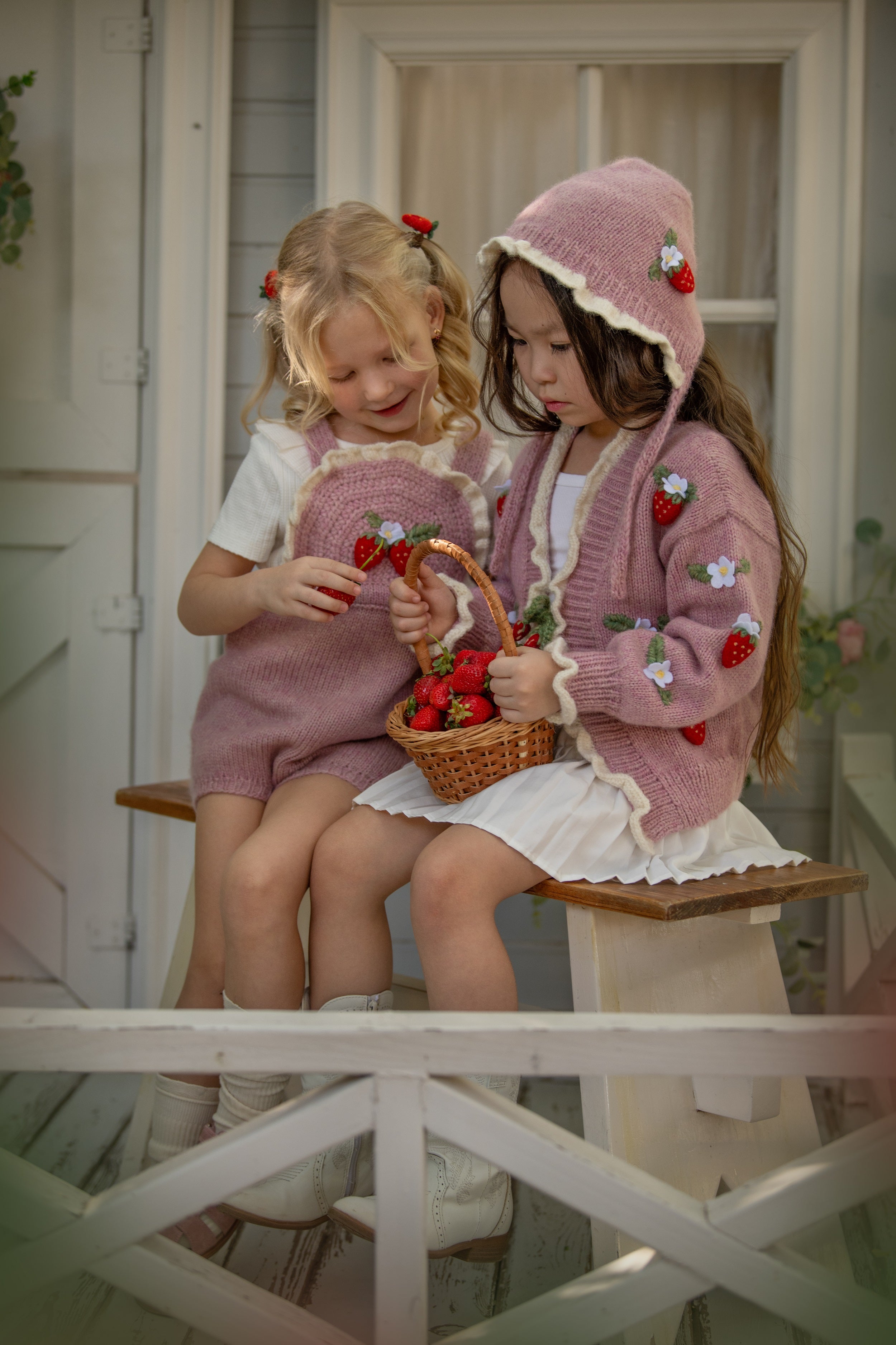 Strawberries Bonnet | Powder Pink