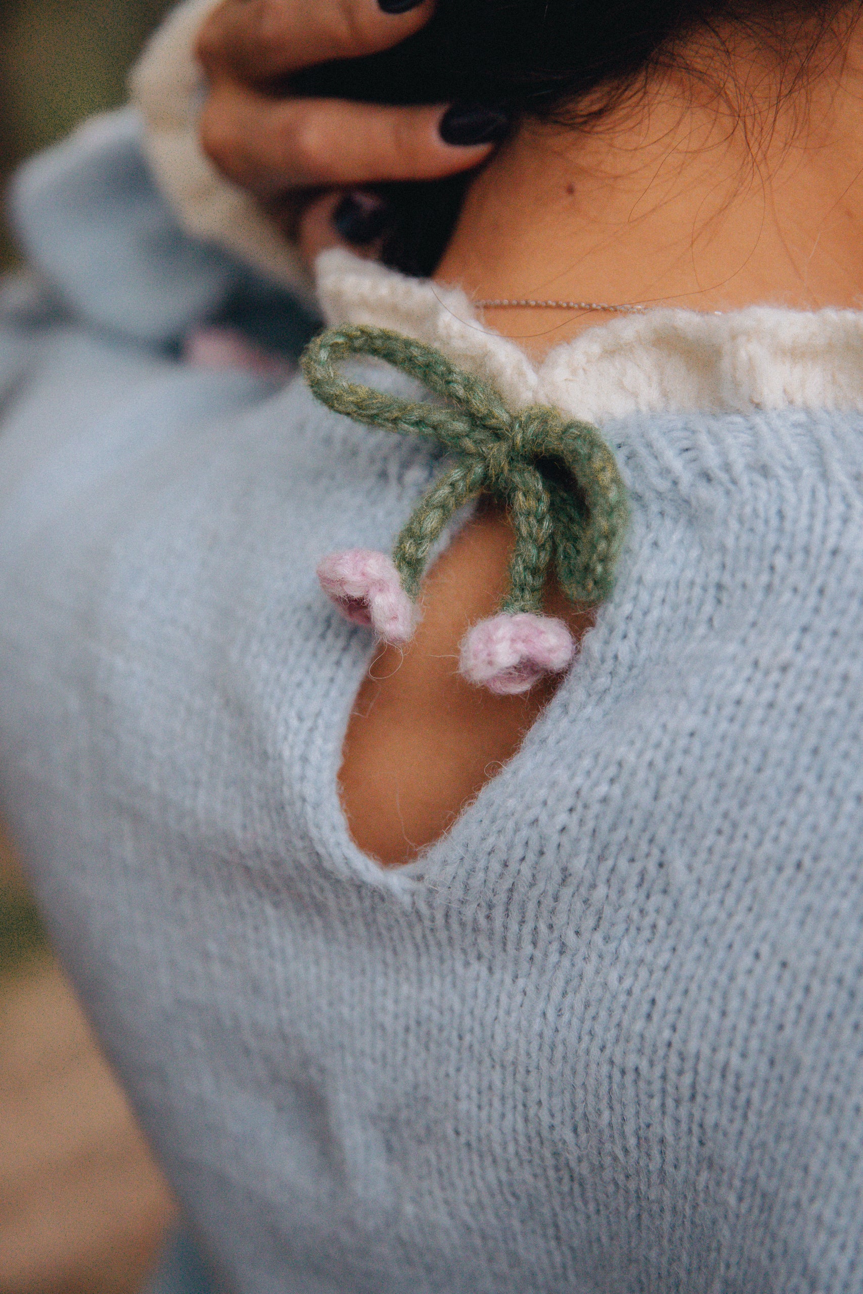 Adult Roses Pullover | Blue