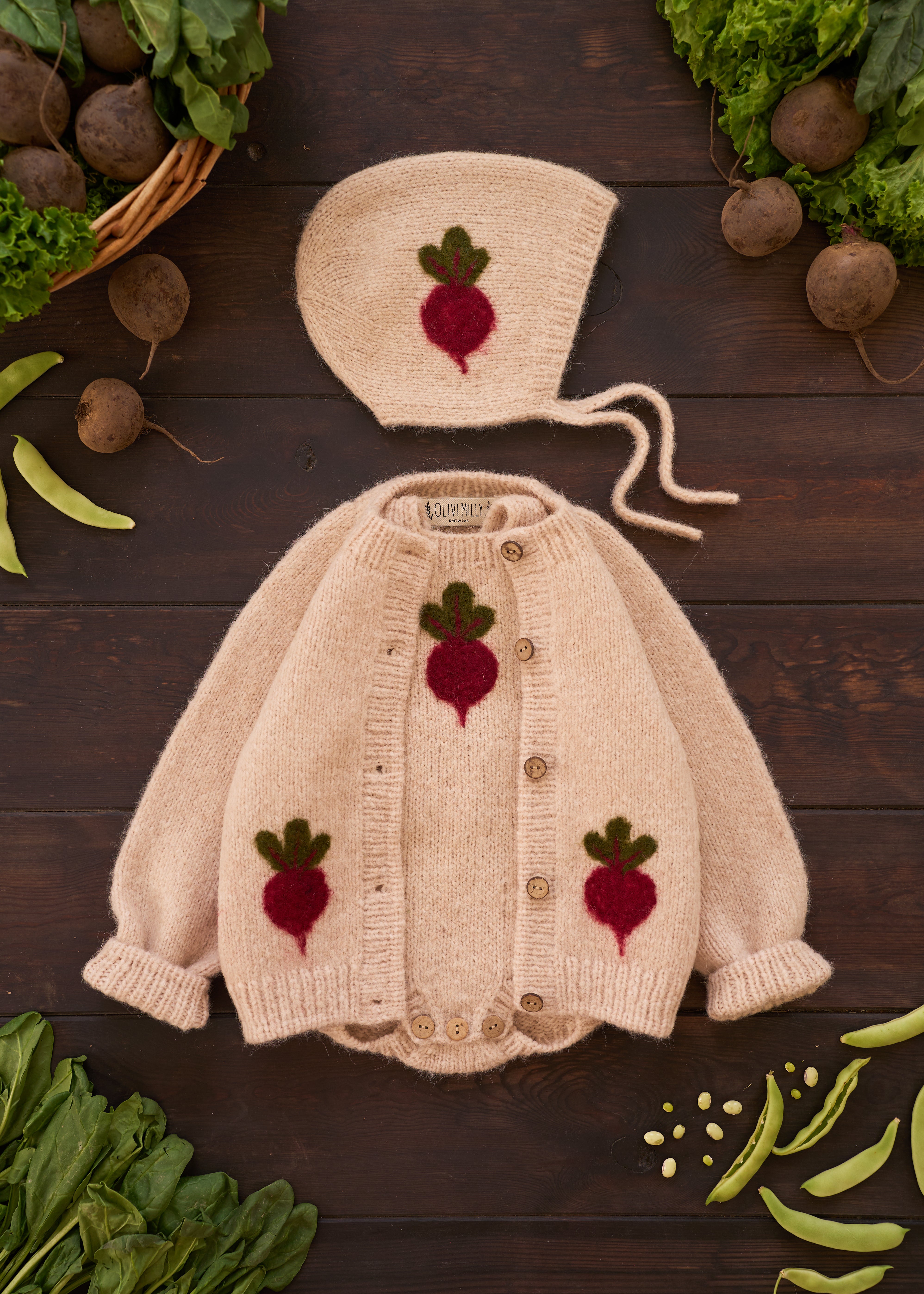 Beet bonnet | Wheat | In Stock (9-12 mon)