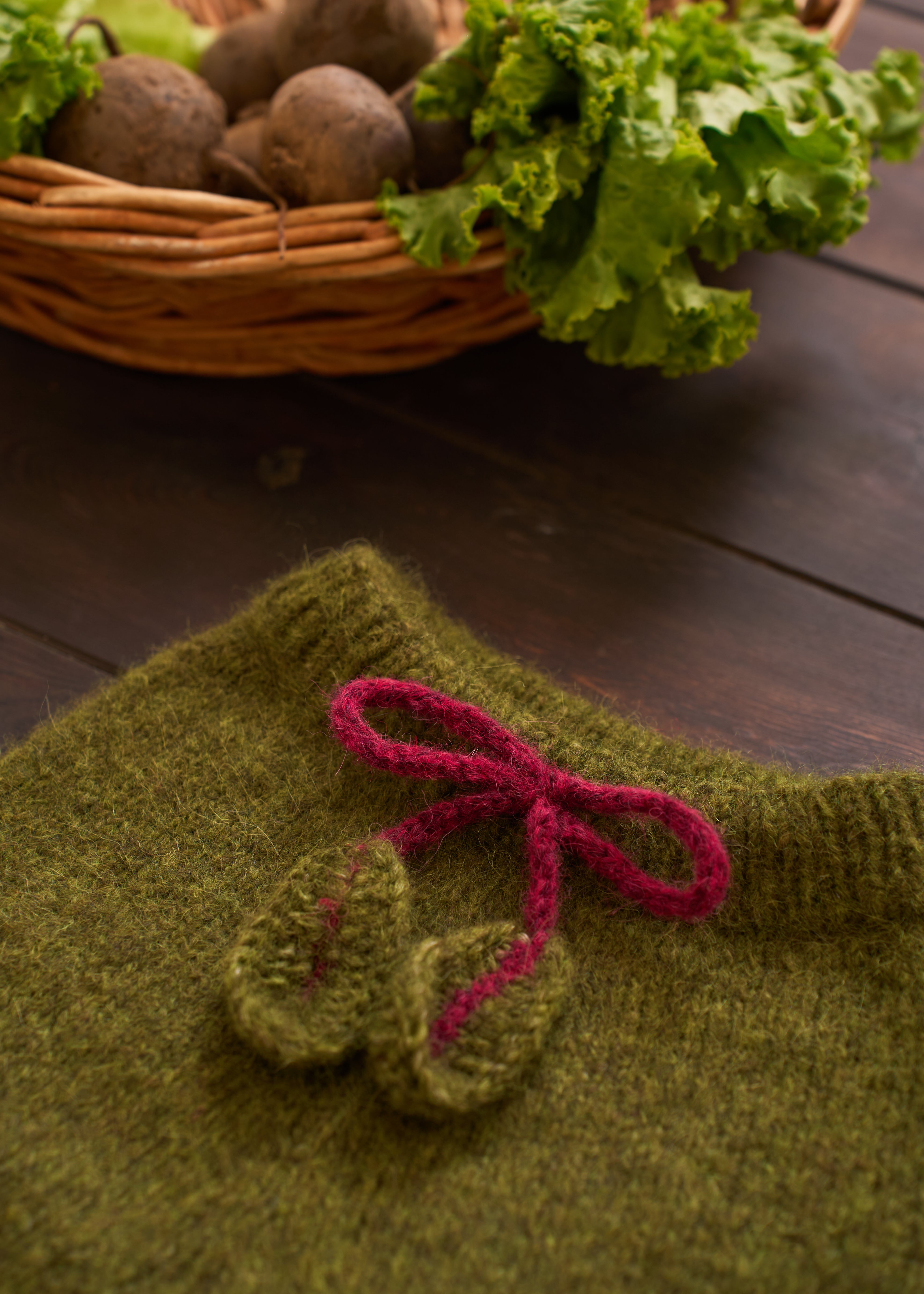 Beet shorts | Forest