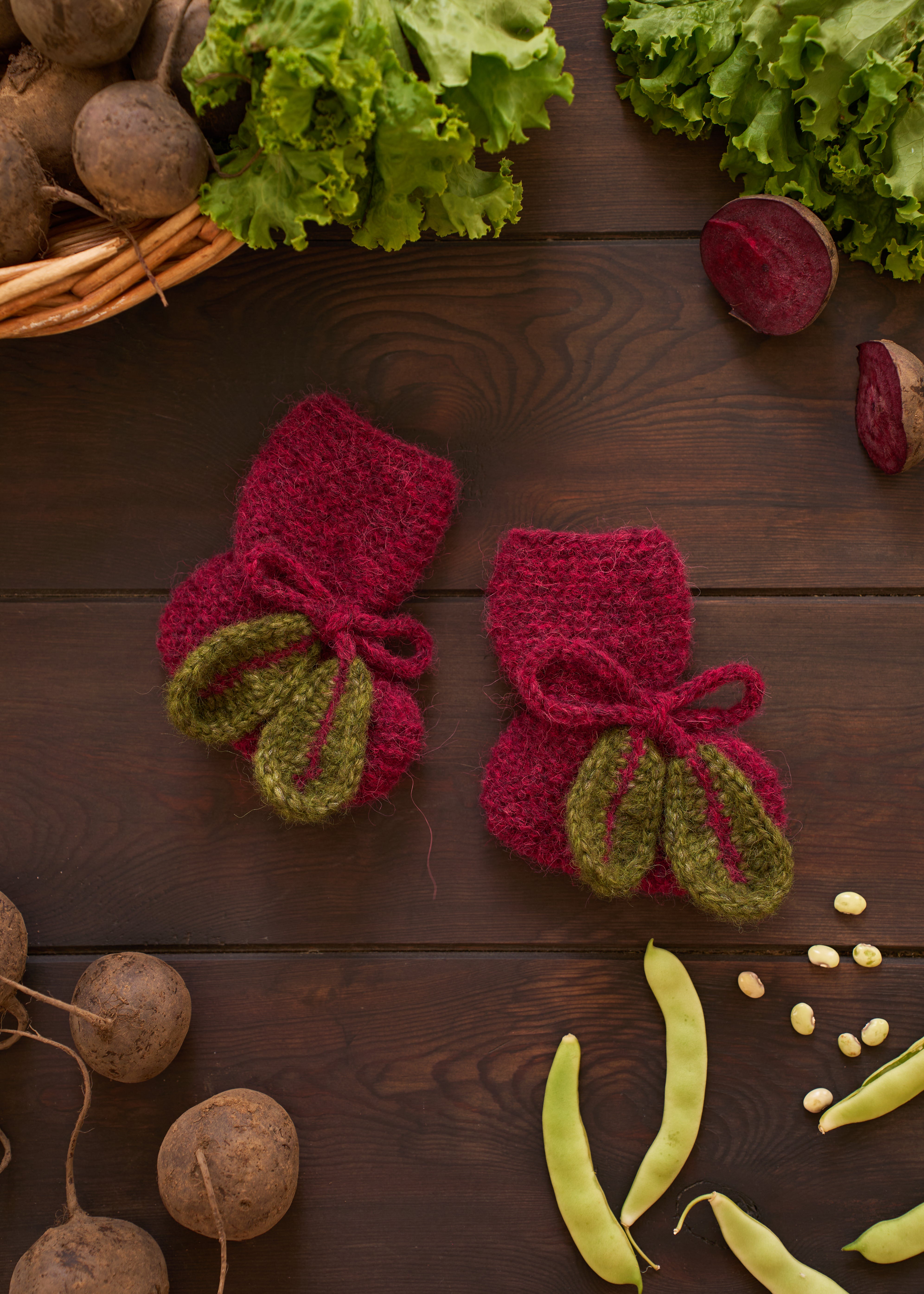 Beet booties | Beetroot | In Stock (0-3 mon, 9-12 mon)
