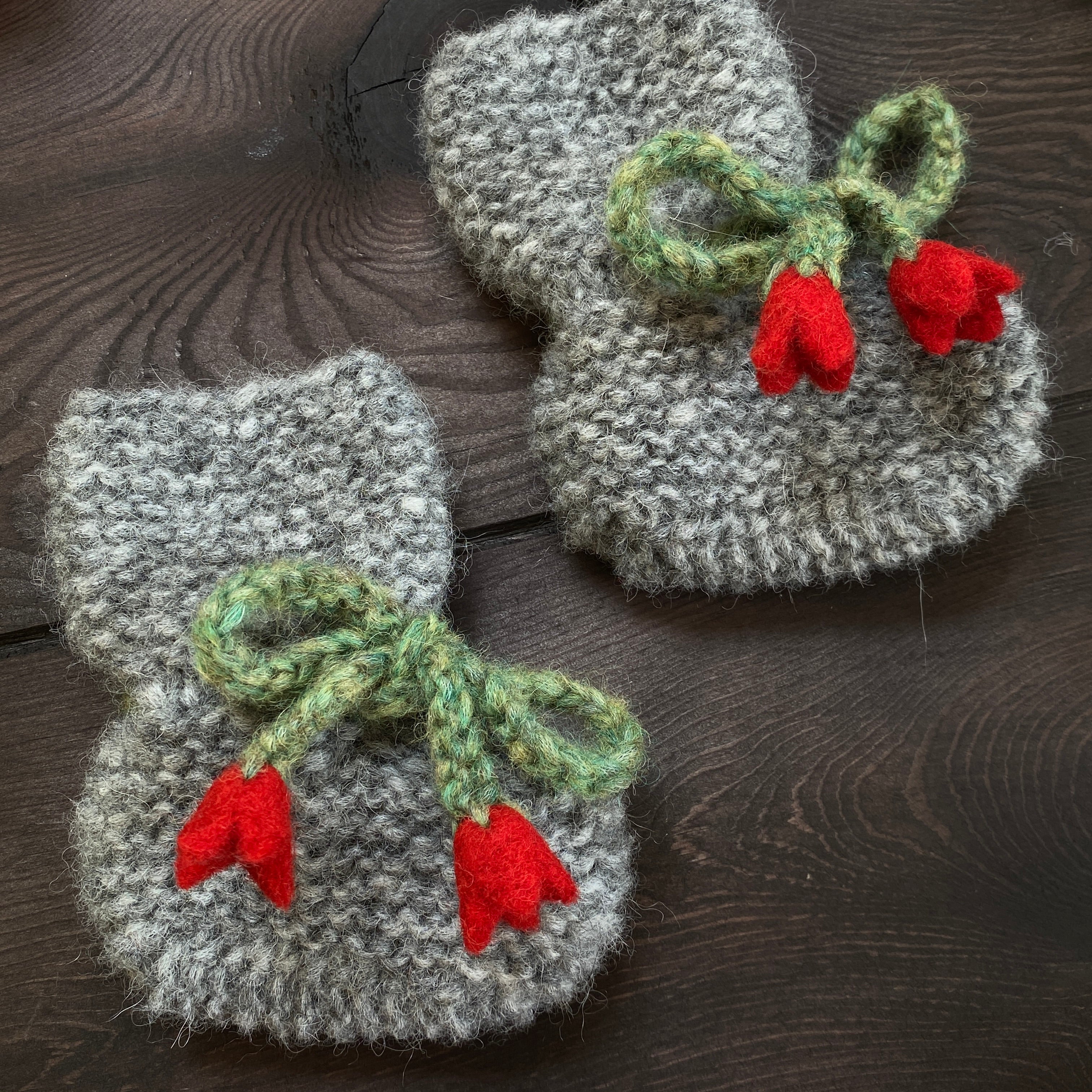 Booties Tulips |dark grey| in stock (0-3m)