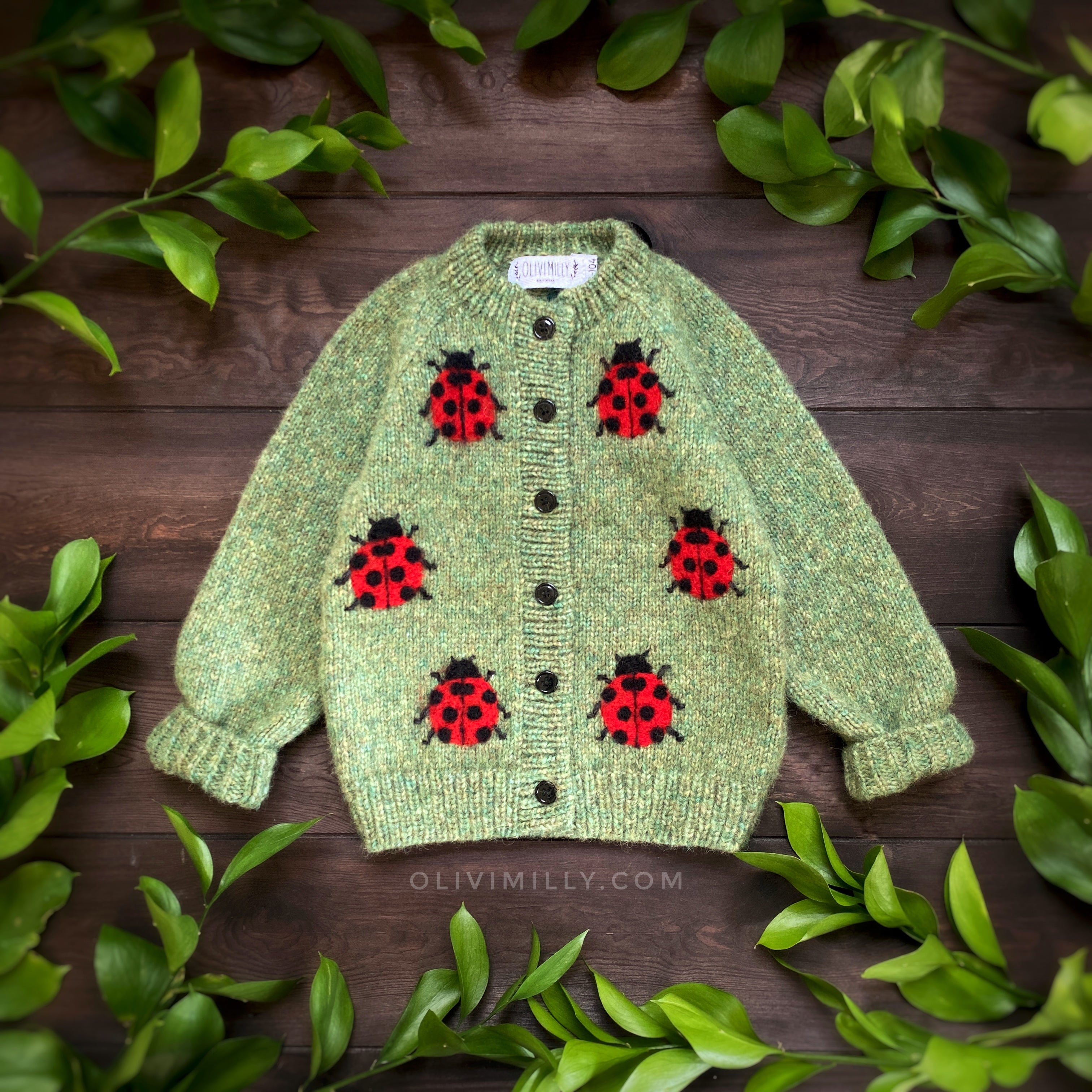 Ladybug cardigan | Moss Green