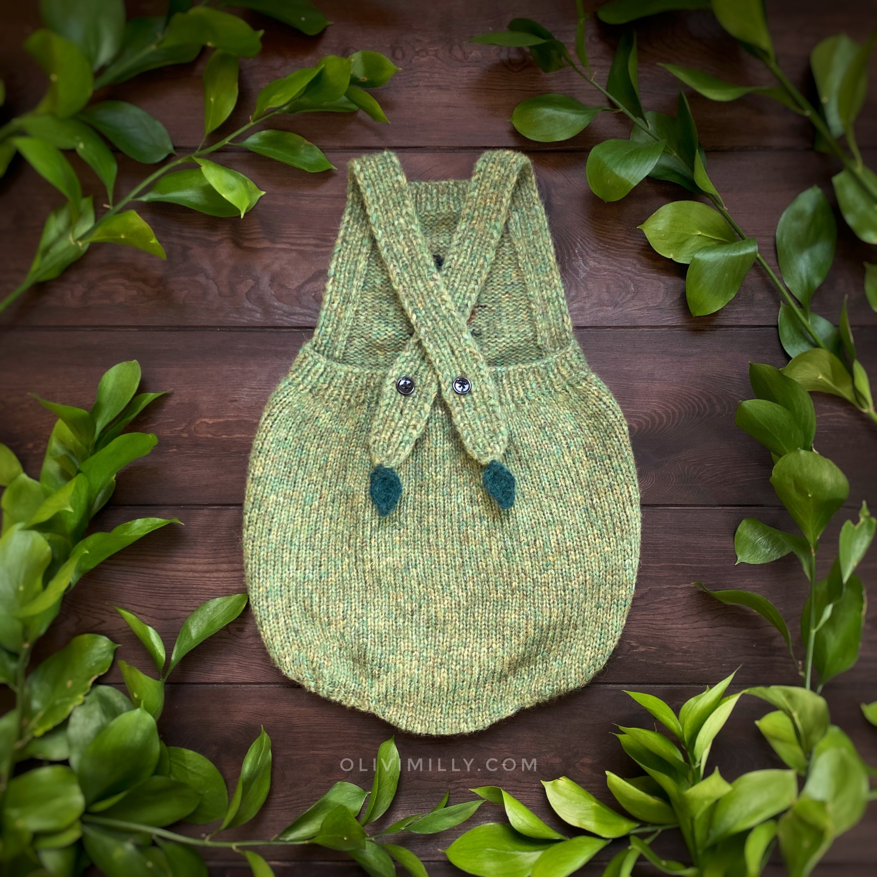 Ladybug romper | Moss Green