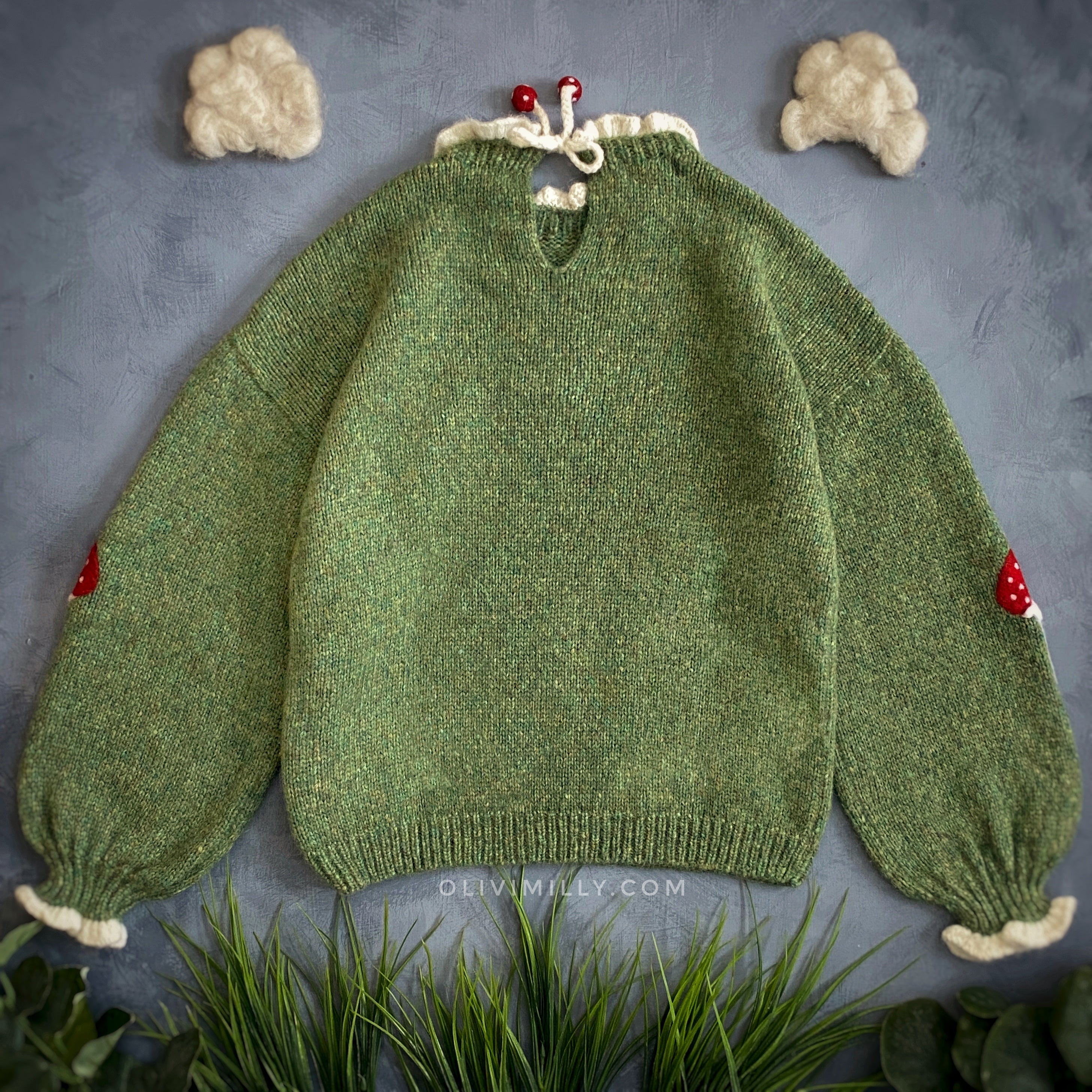 Adult Mushrooms pullover | Moss Green