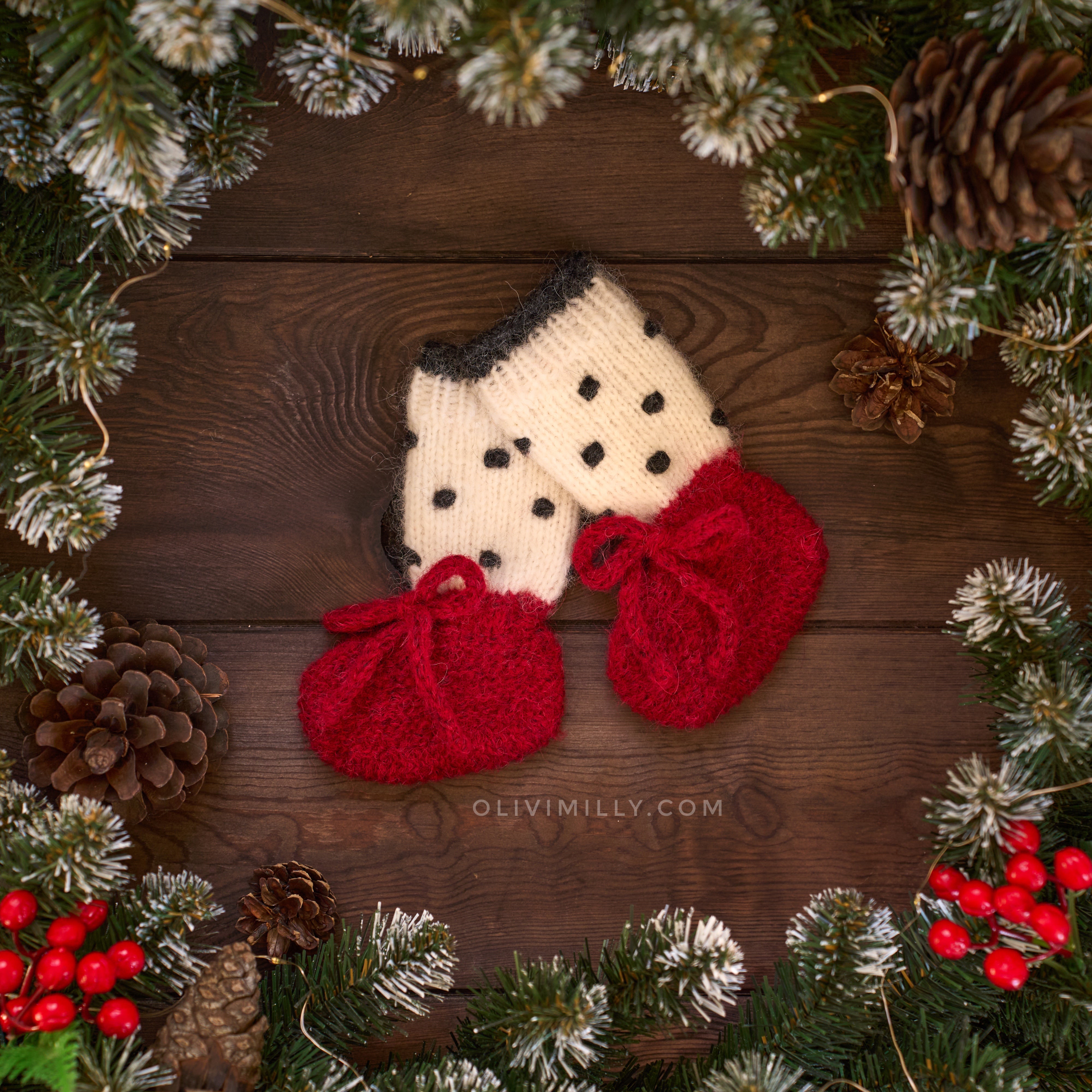 Amelia booties |Red| in stock (6-9m)