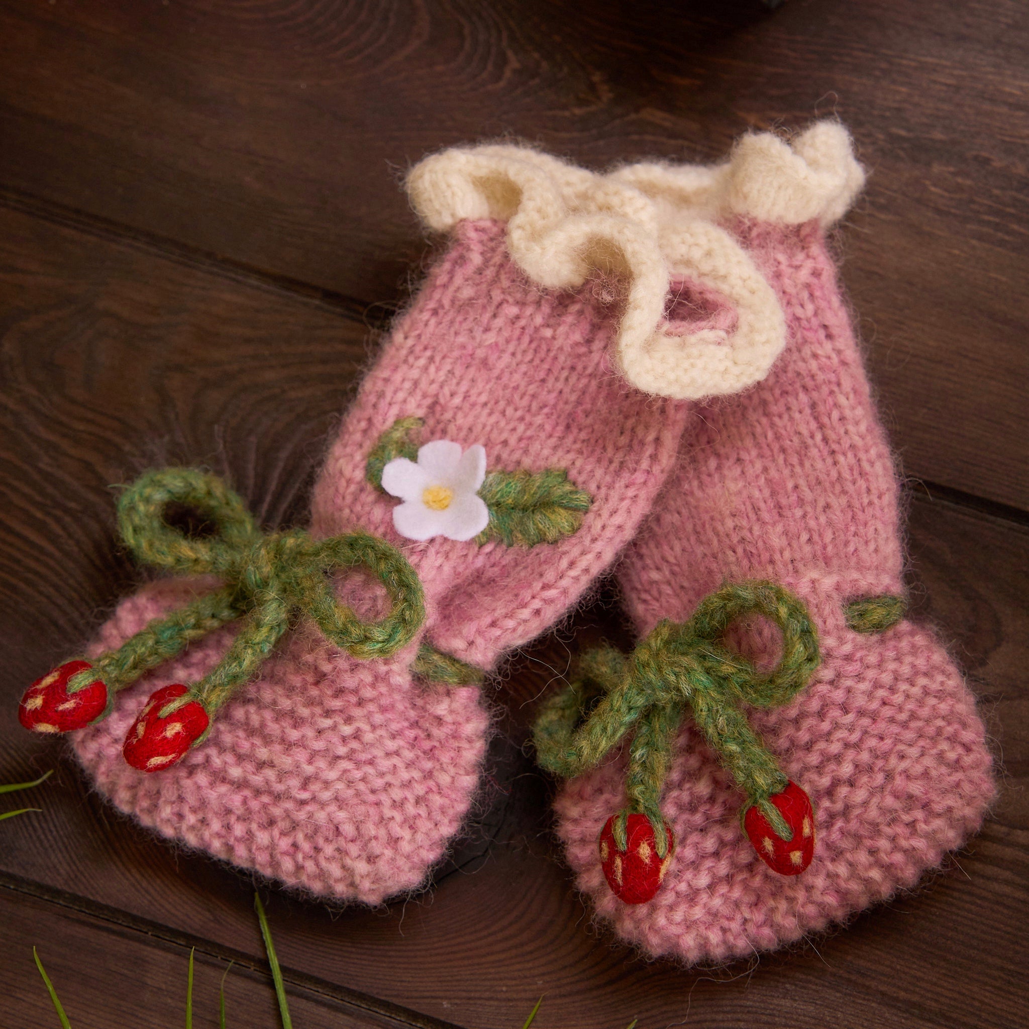 Strawberries Booties | Powder Pink