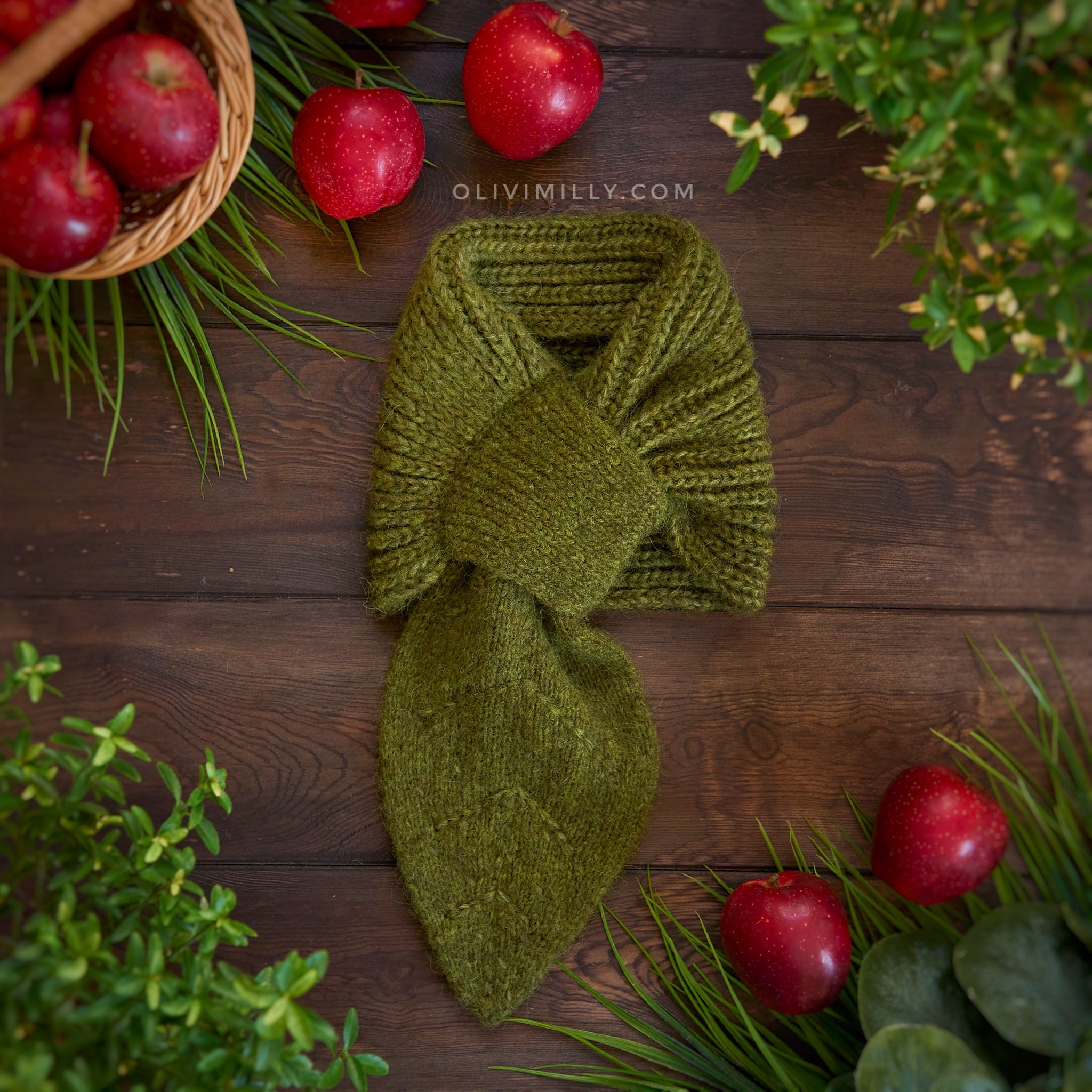 Leaf Scarf | Forest