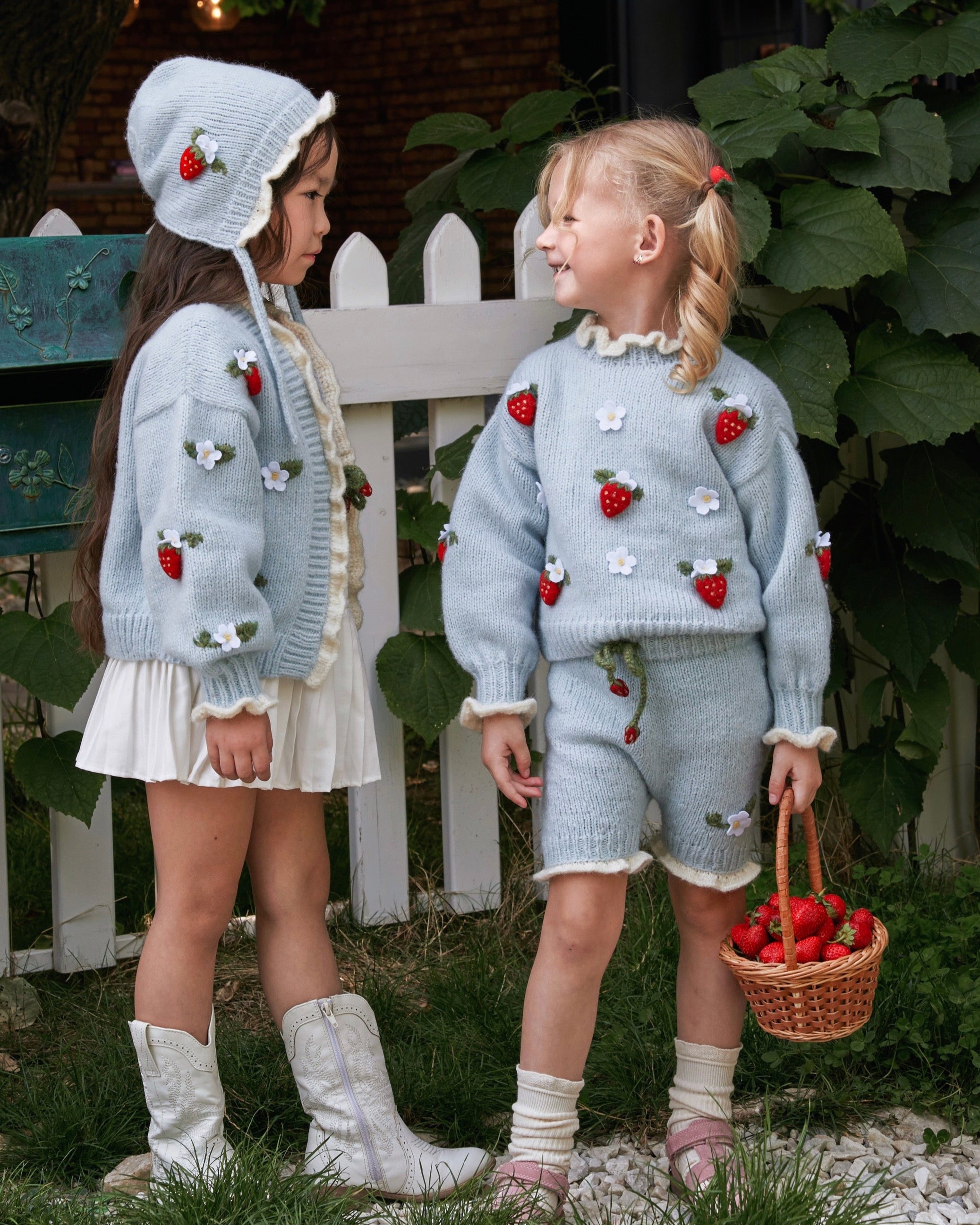 Strawberries Shorts | Blue