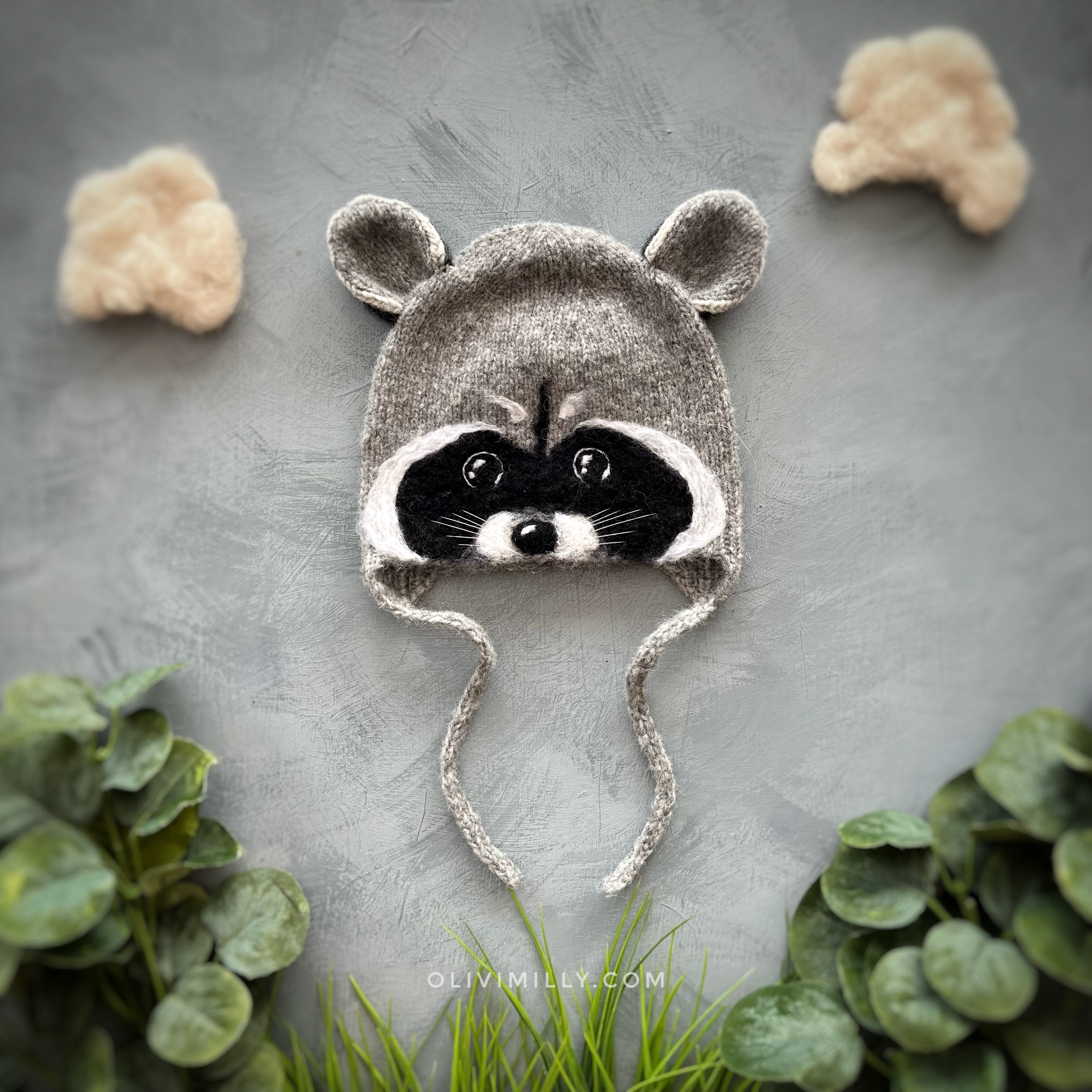 Raccoon hat | Dark grey