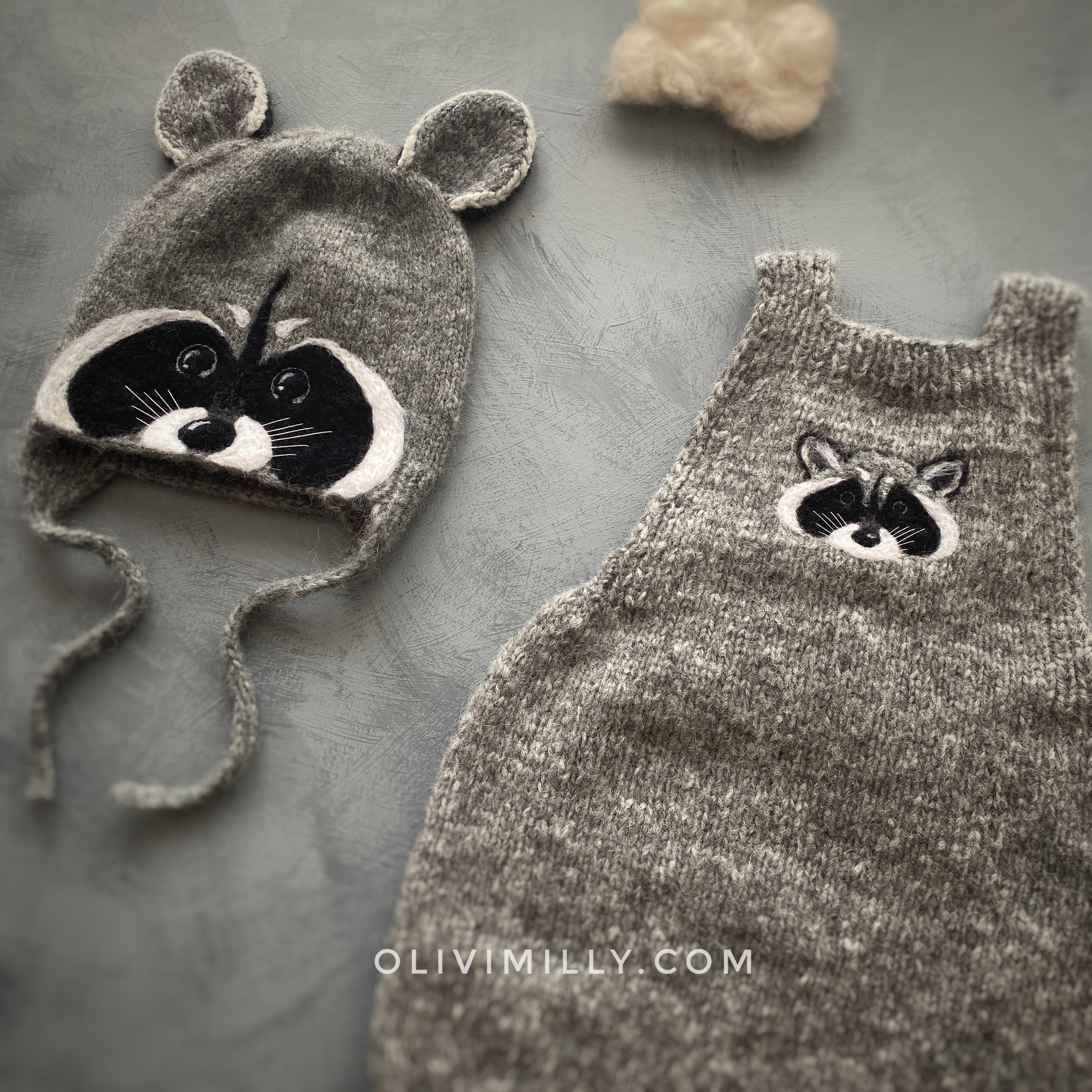 Raccoon romper | Dark grey
