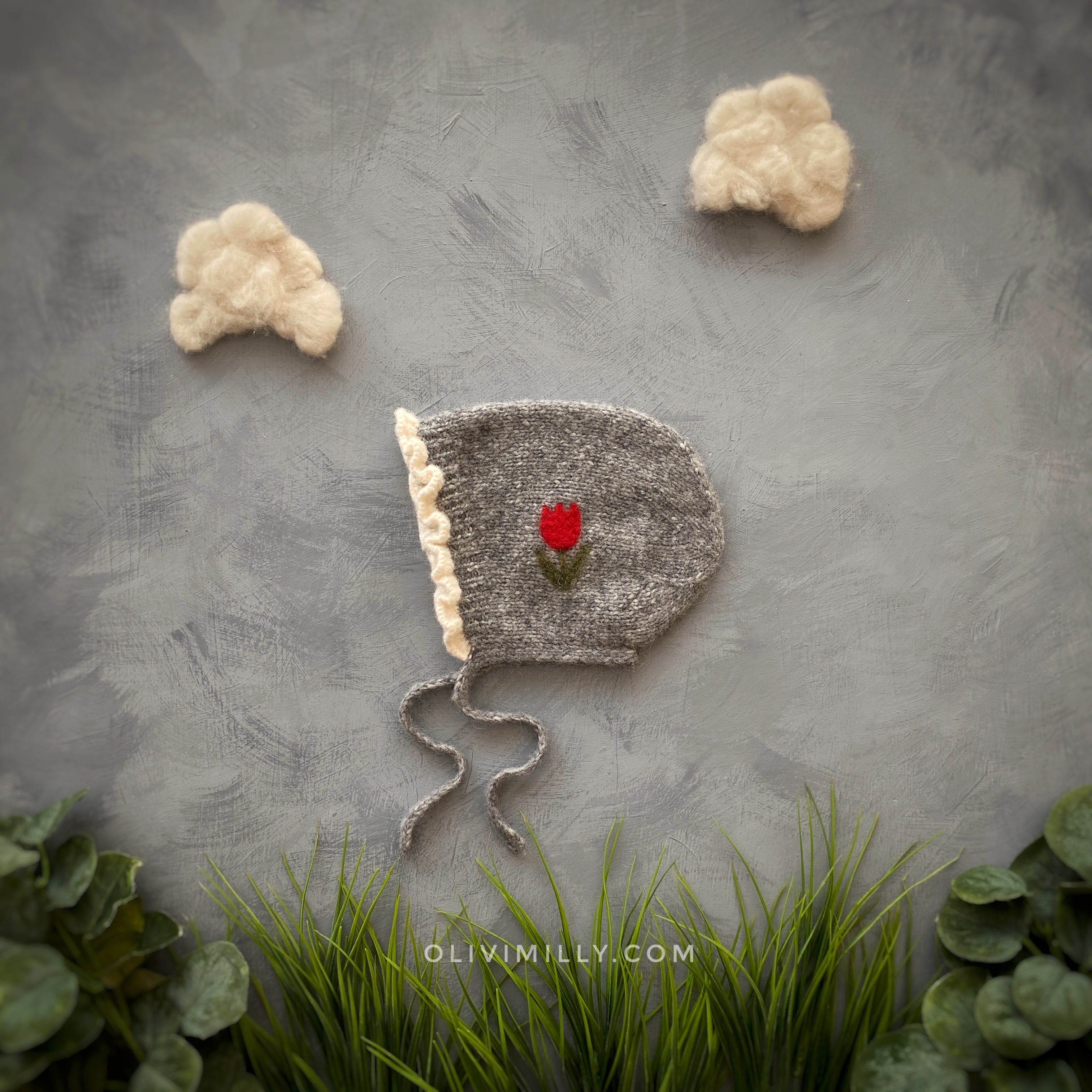 Tulips Bonnets | Dark Grey