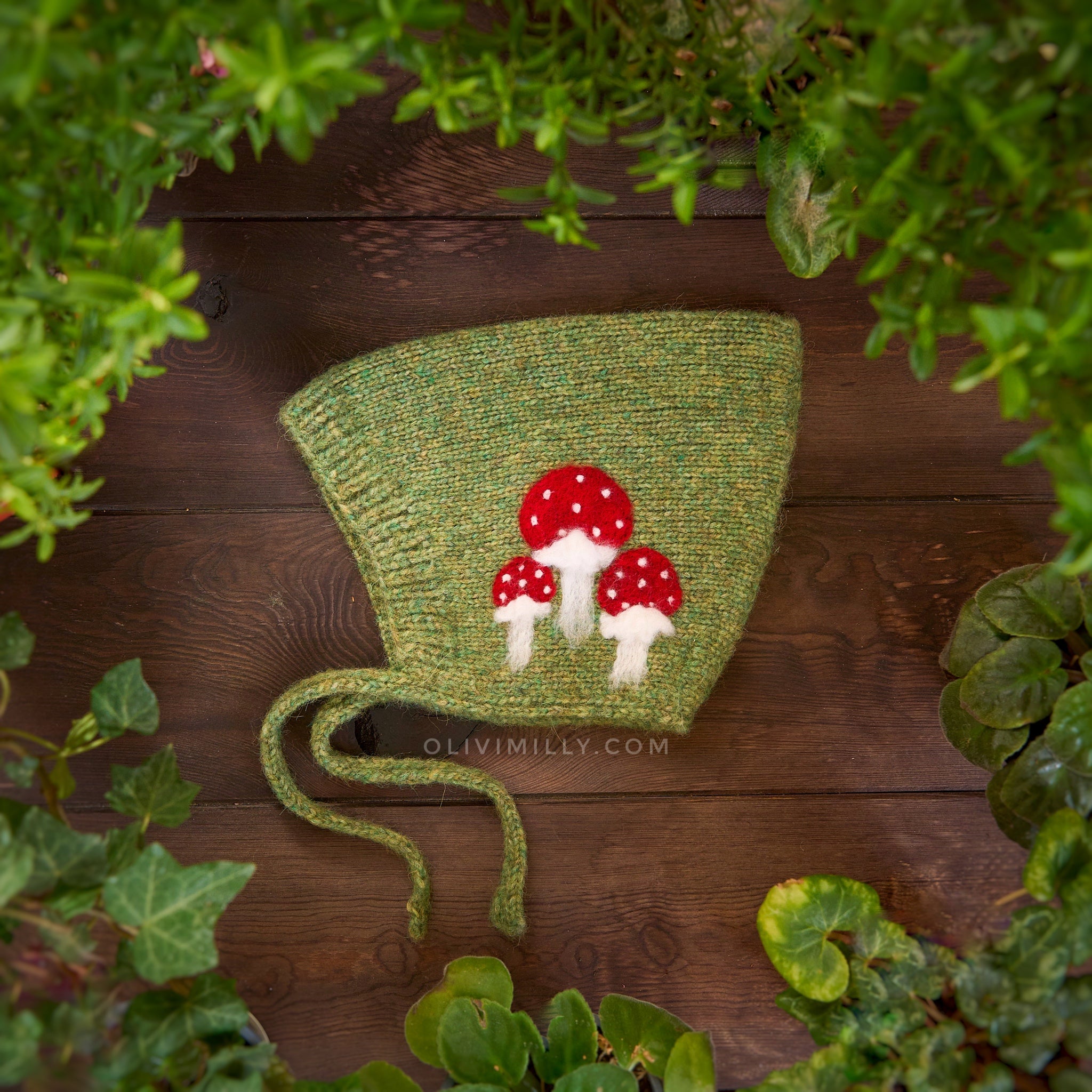 Mushrooms bonnet | Moss Green
