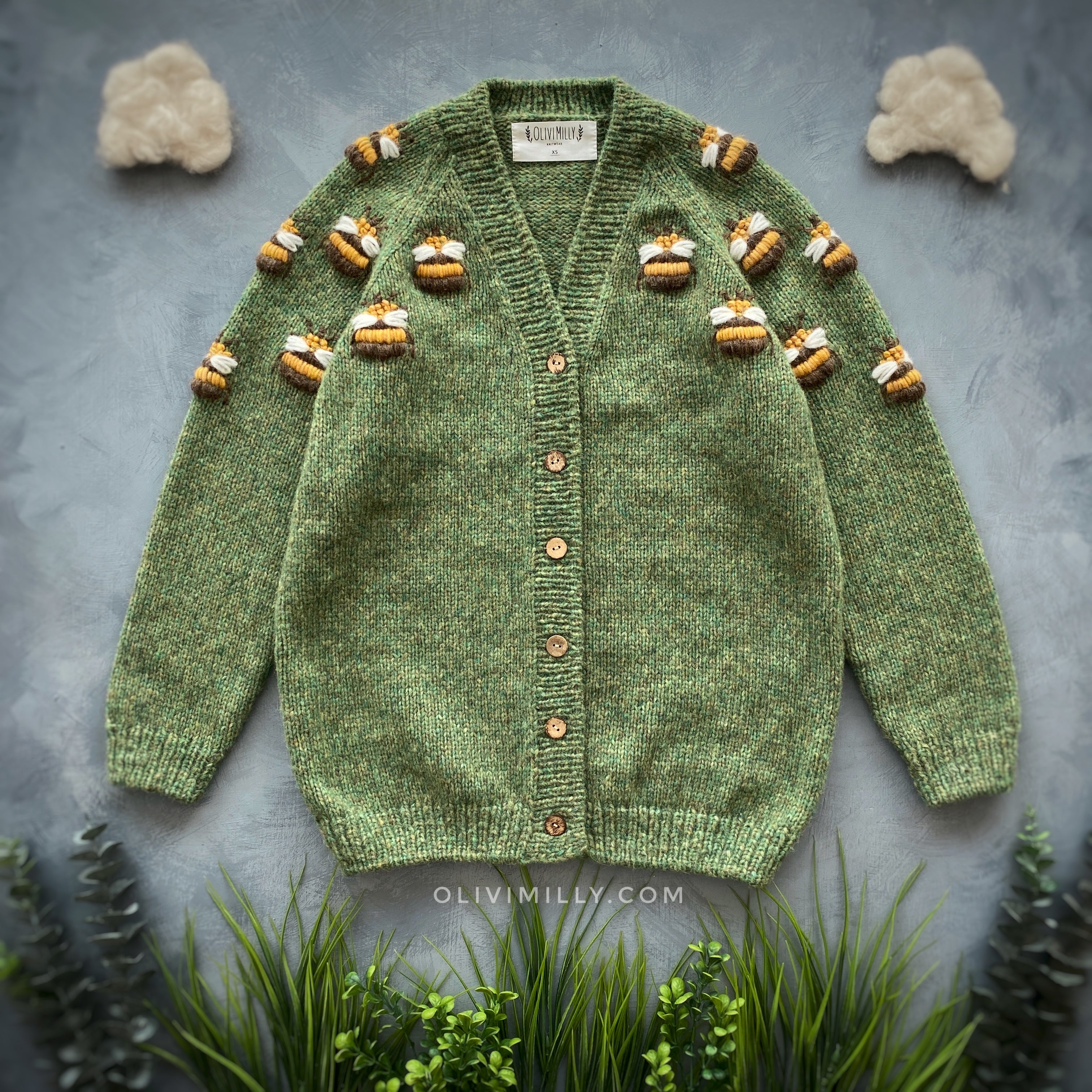 Adult Bee cardigan | Moss Green
