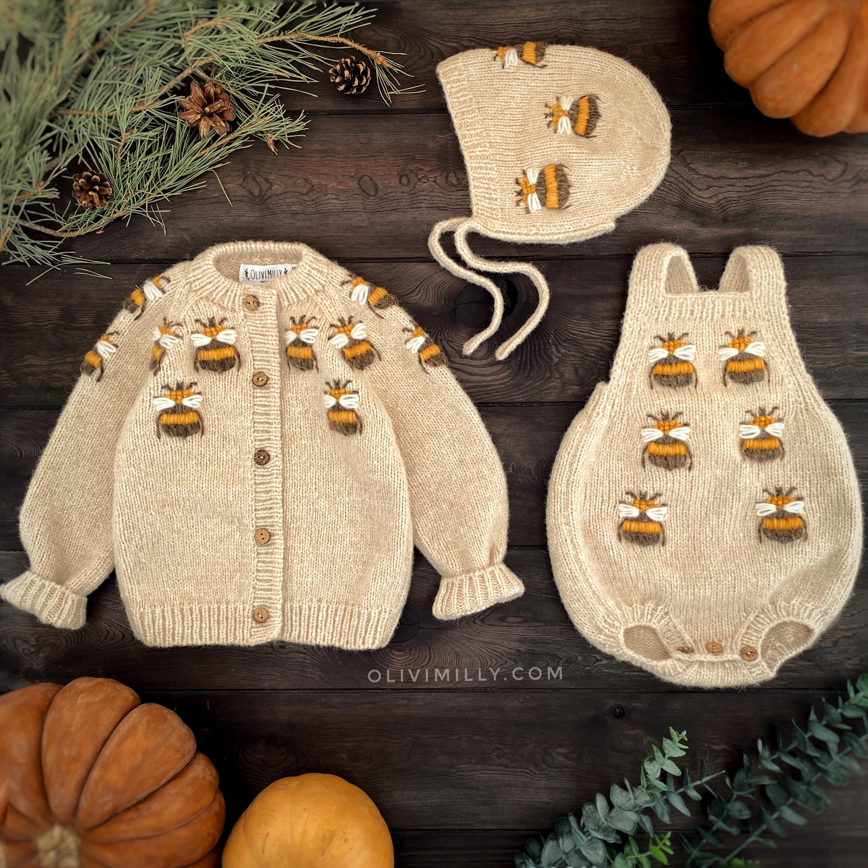 Bee romper | wheat