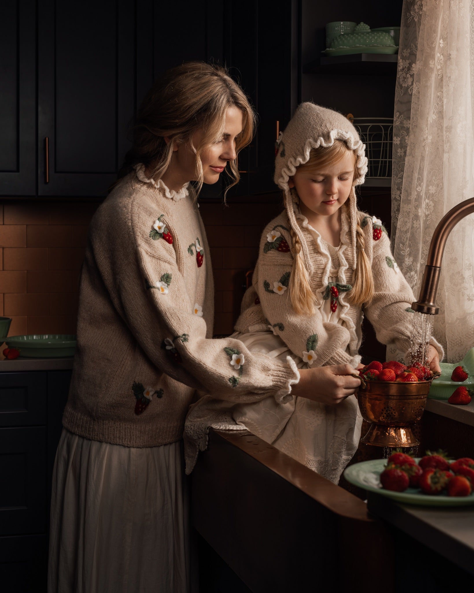 Adult Strawberries pullover | Wheat