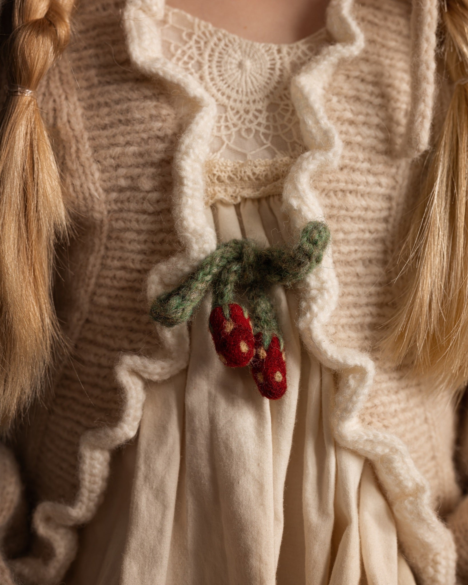 Strawberries Cardigan | Wheat