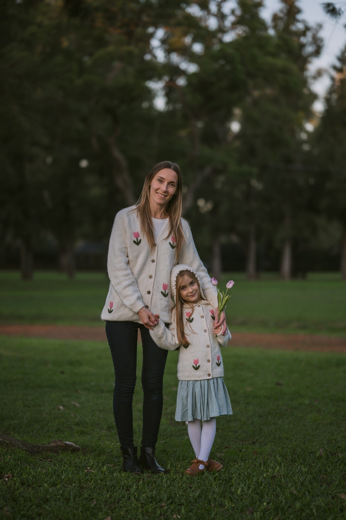 Adult Tulips cardigan | Off white