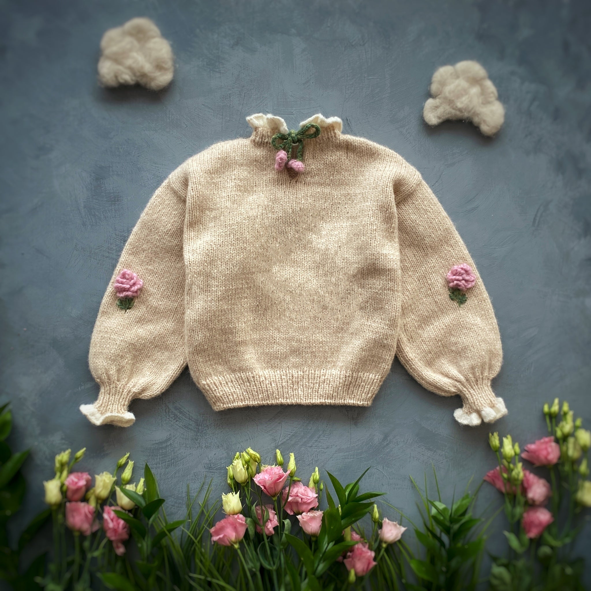 Roses pullover | Wheat