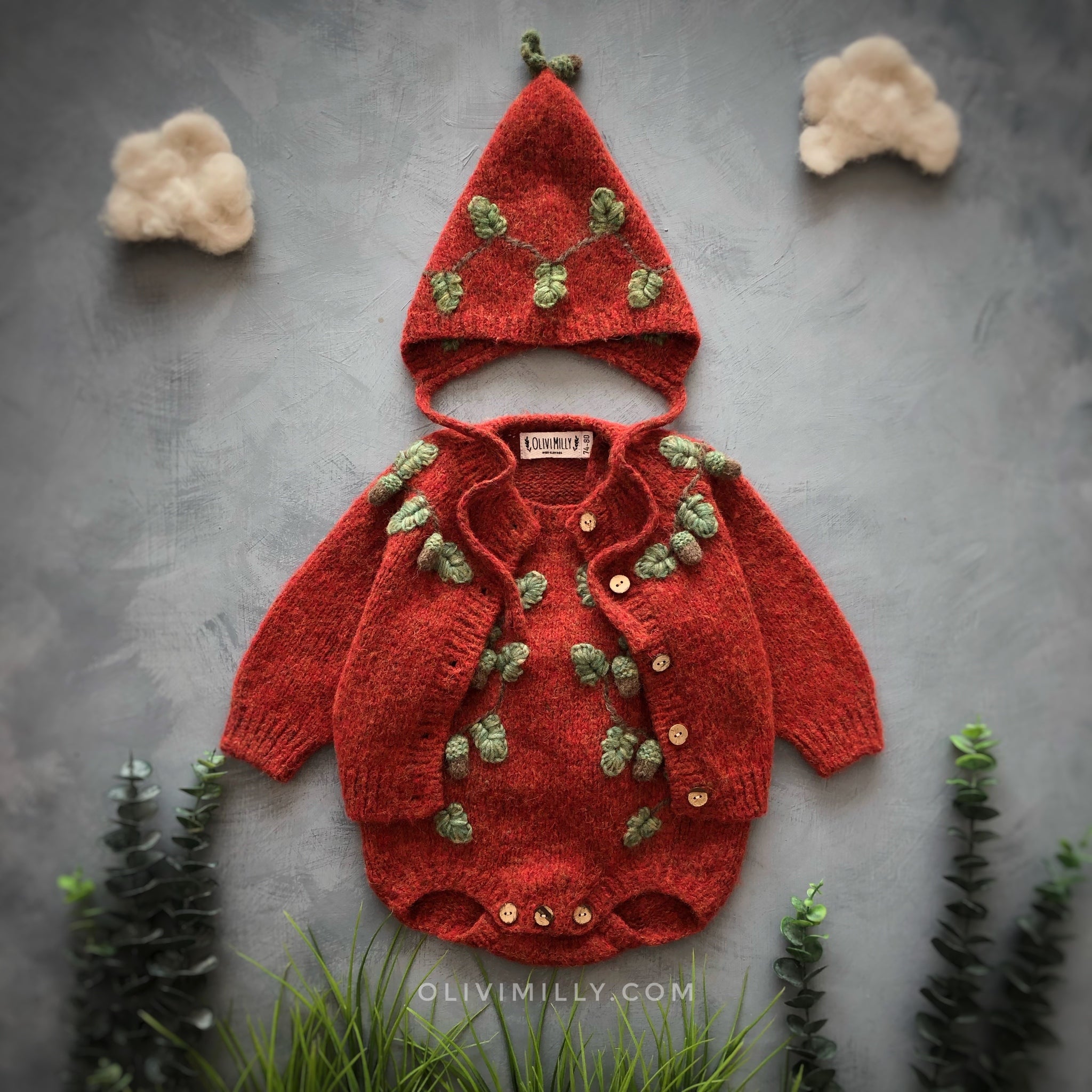 Acorns romper | Red-orange