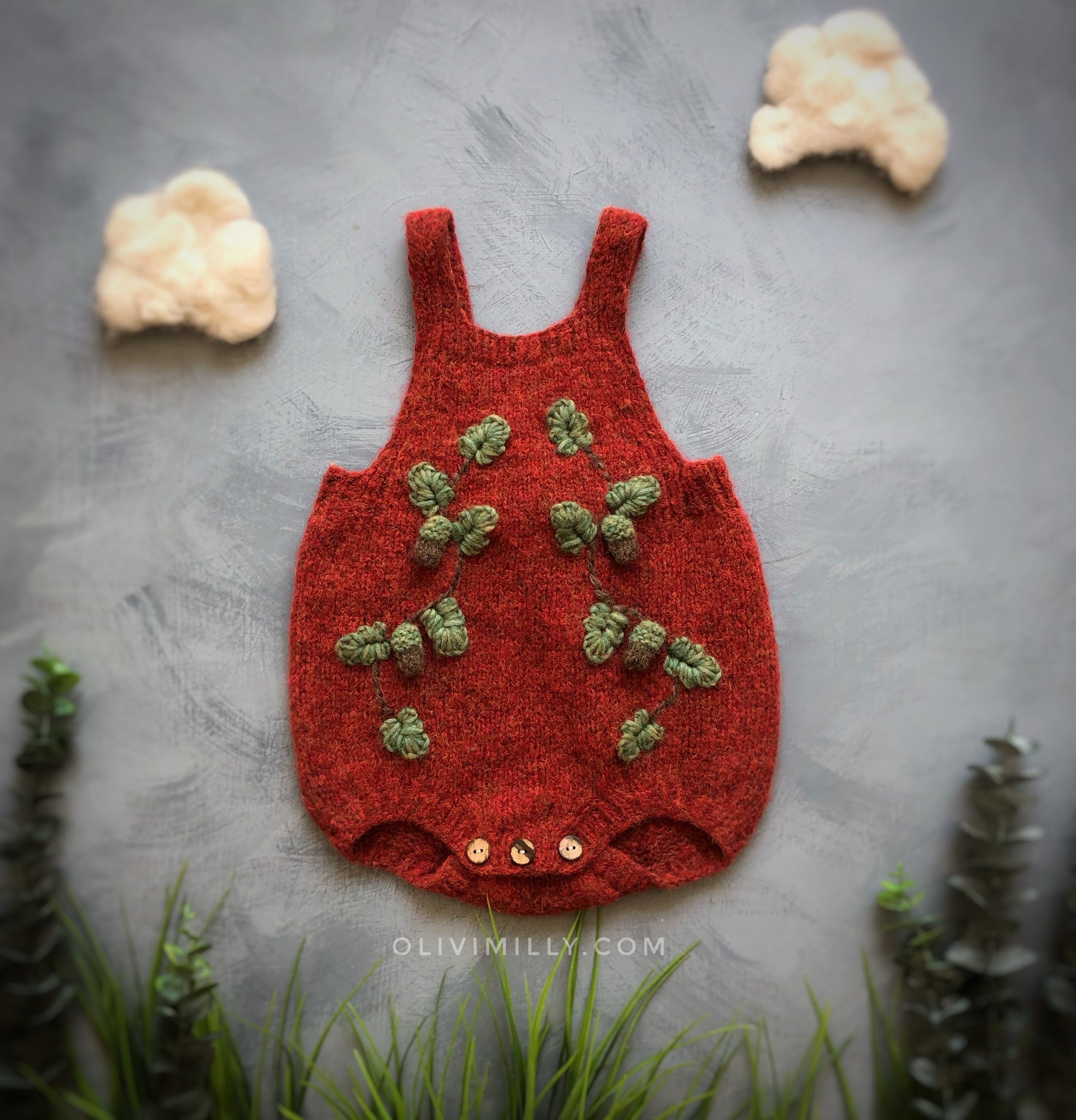 Acorns romper | Red-orange