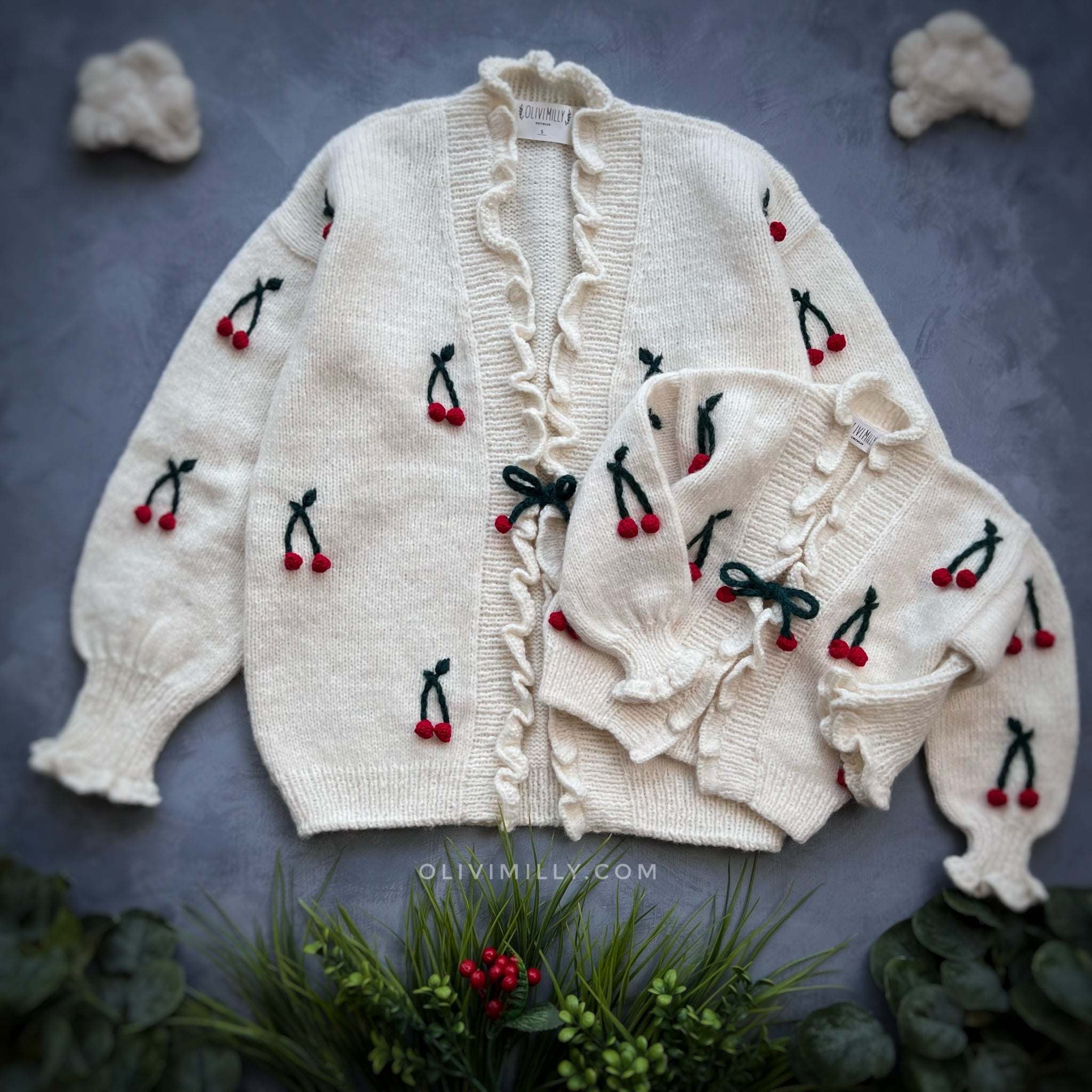 Adult Cardigan Cherries | off white