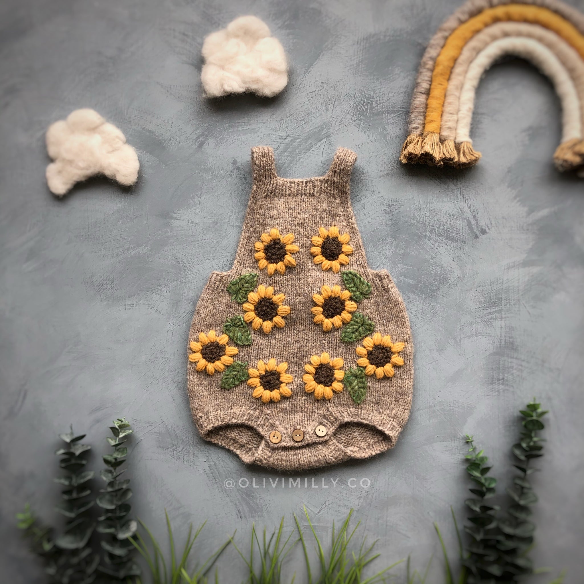 Sunflowers romper | Beigebrown