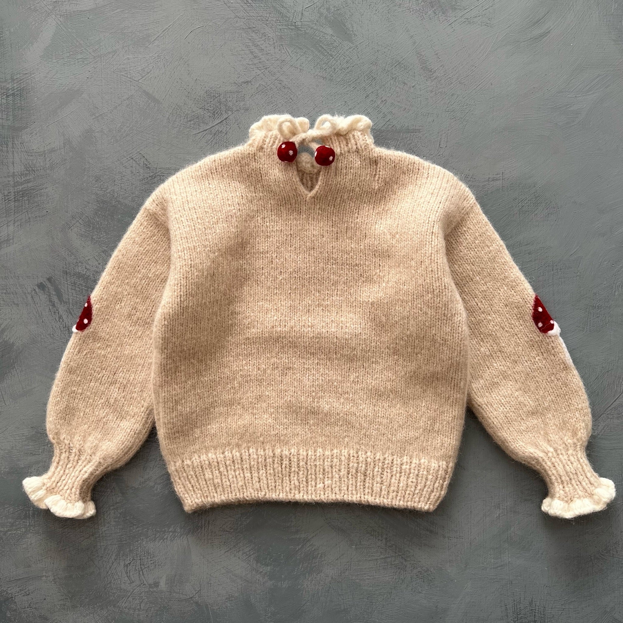 Mushrooms pullover | wheat