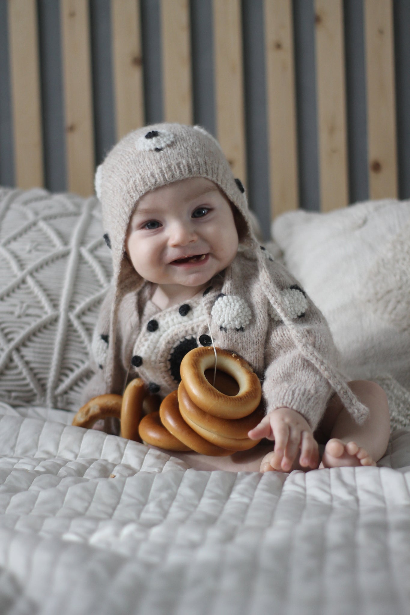 Sheeps bonnet | wheat
