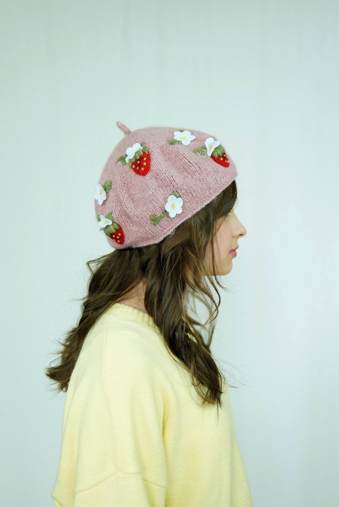 Strawberries Beret | Powder Pink
